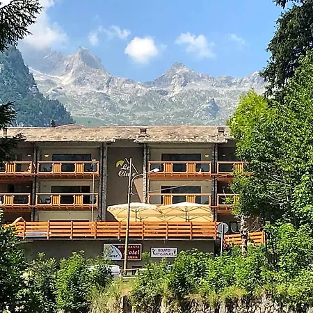 Le Cime Val Masino